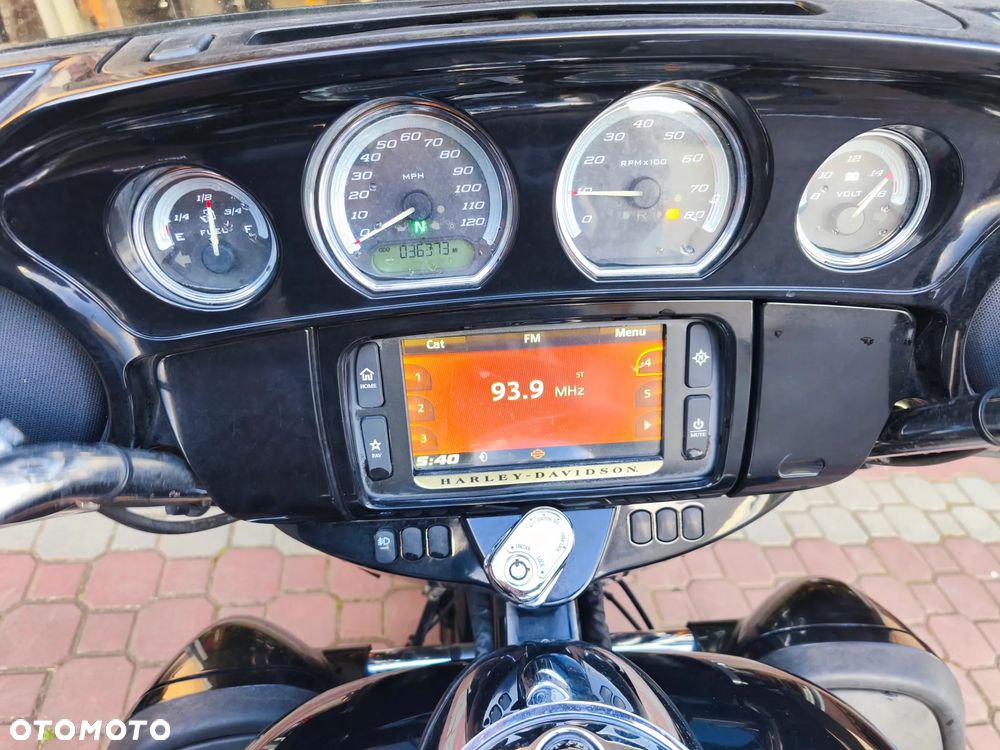 Harley-Davidson FLH Electra Glide - 33