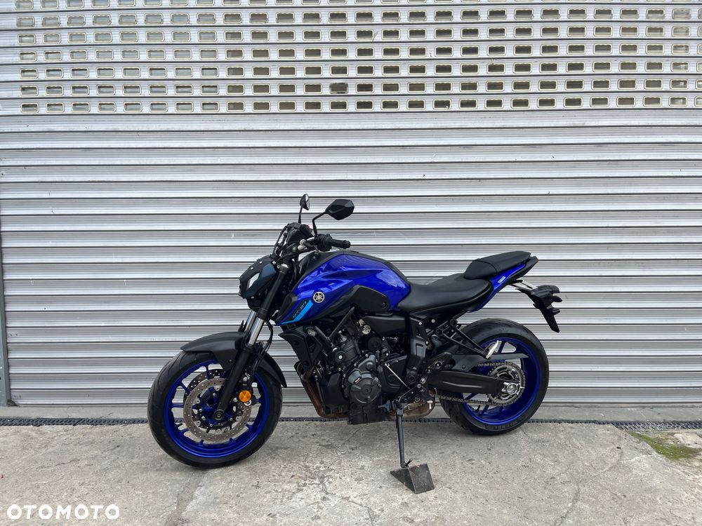 Yamaha MT - 28
