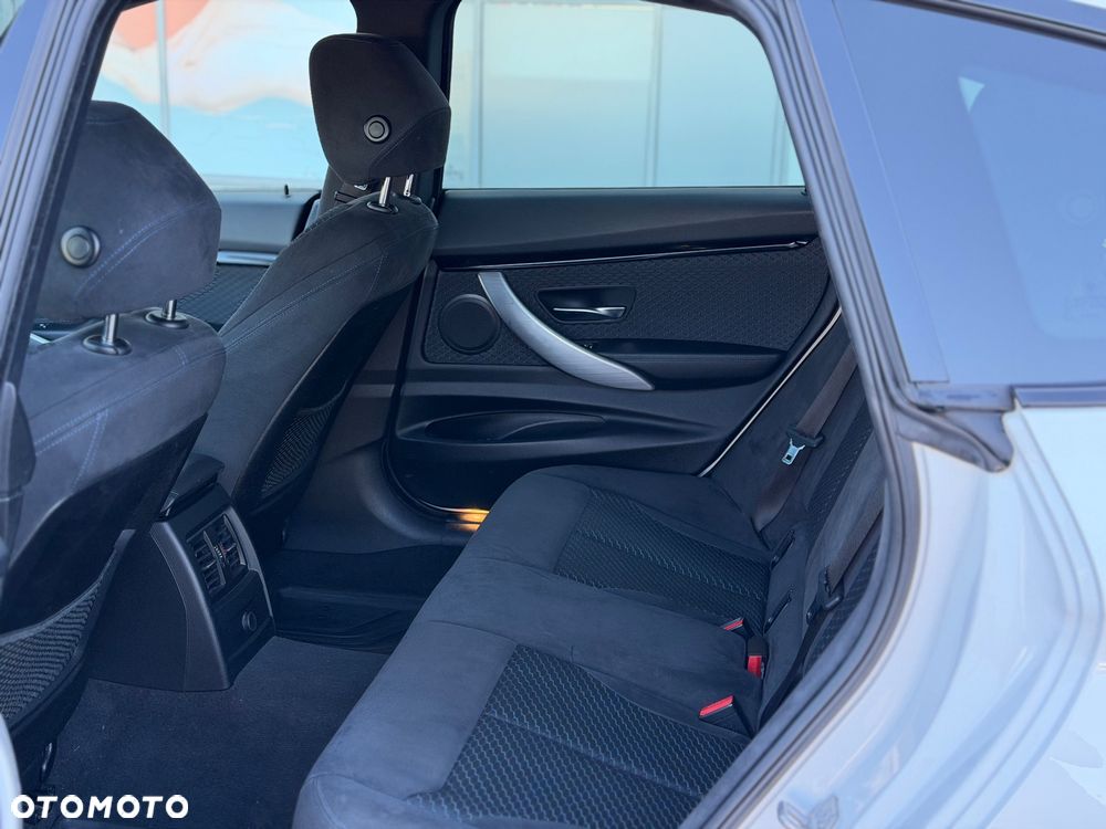 BMW 3GT 320i xDrive M Sport sport - 14