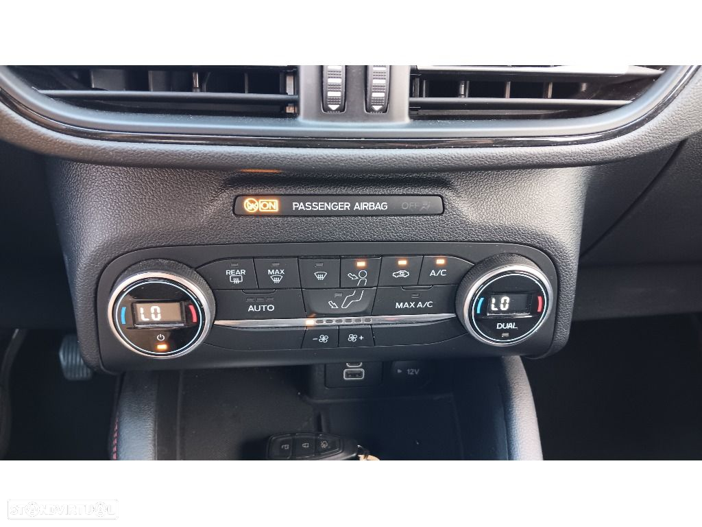 Ford Kuga 1.5 EcoBoost ST-Line - 17