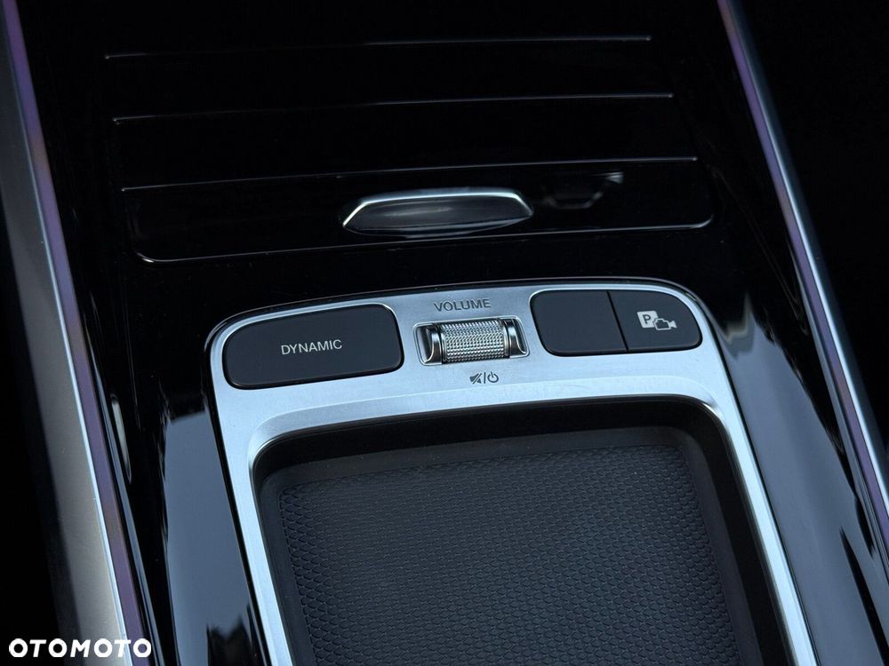Mercedes-Benz GLB 220 mHEV 4-Matic AMG Line 8G-DCT - 25