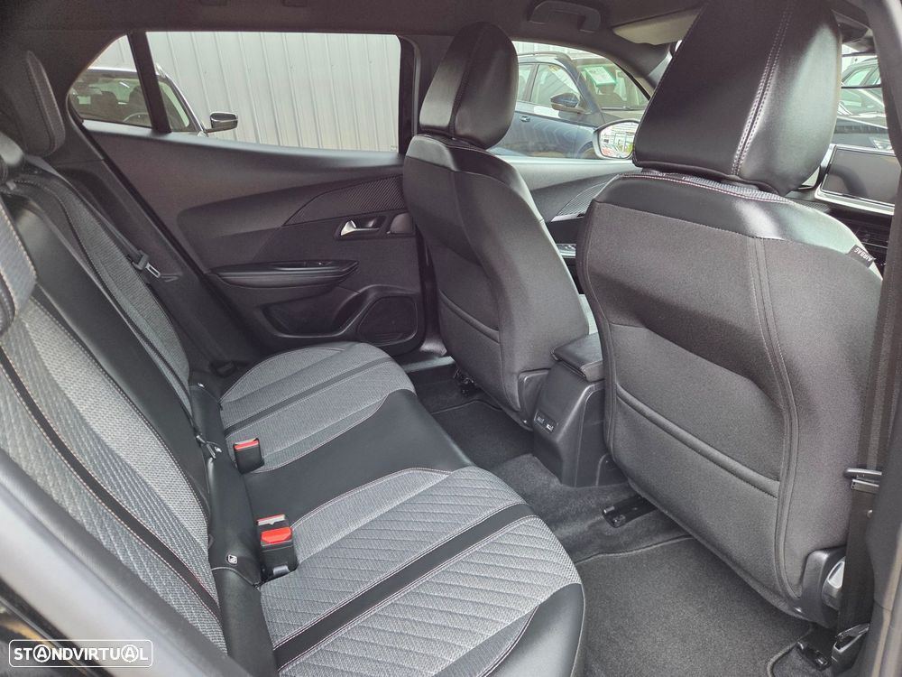 Peugeot 2008 1.2 Allure - 11