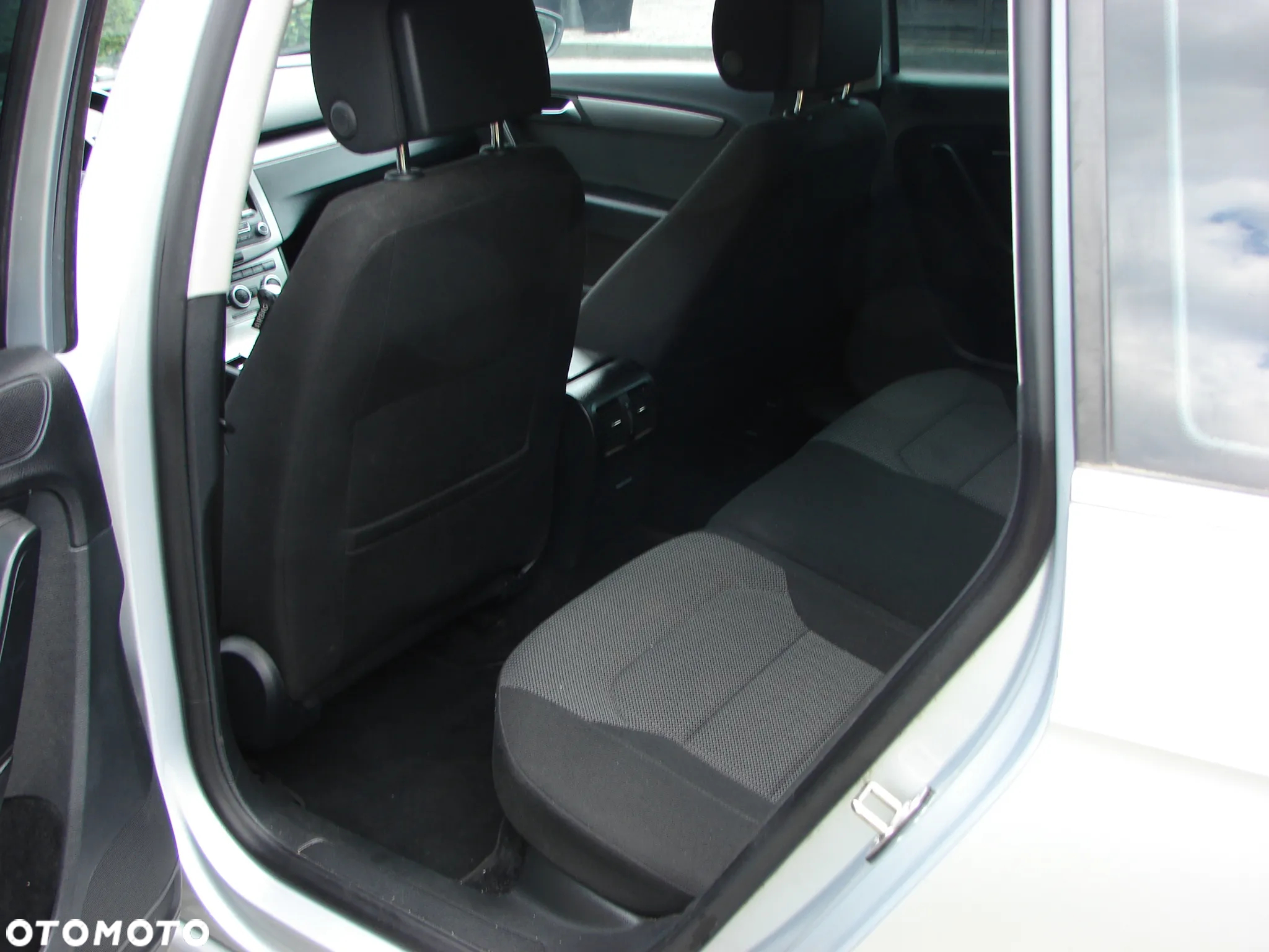 Volkswagen Passat - 6