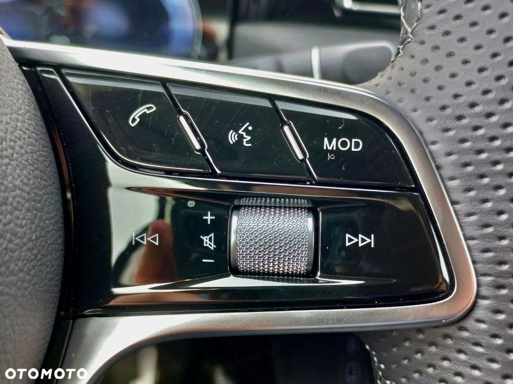 Hongqi H5 2.0T Deluxe - 10