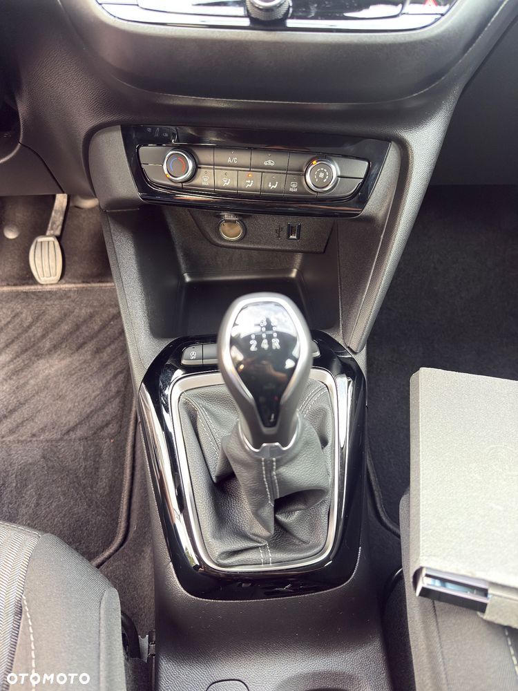 Opel Corsa 1.2 Business S&S - 28