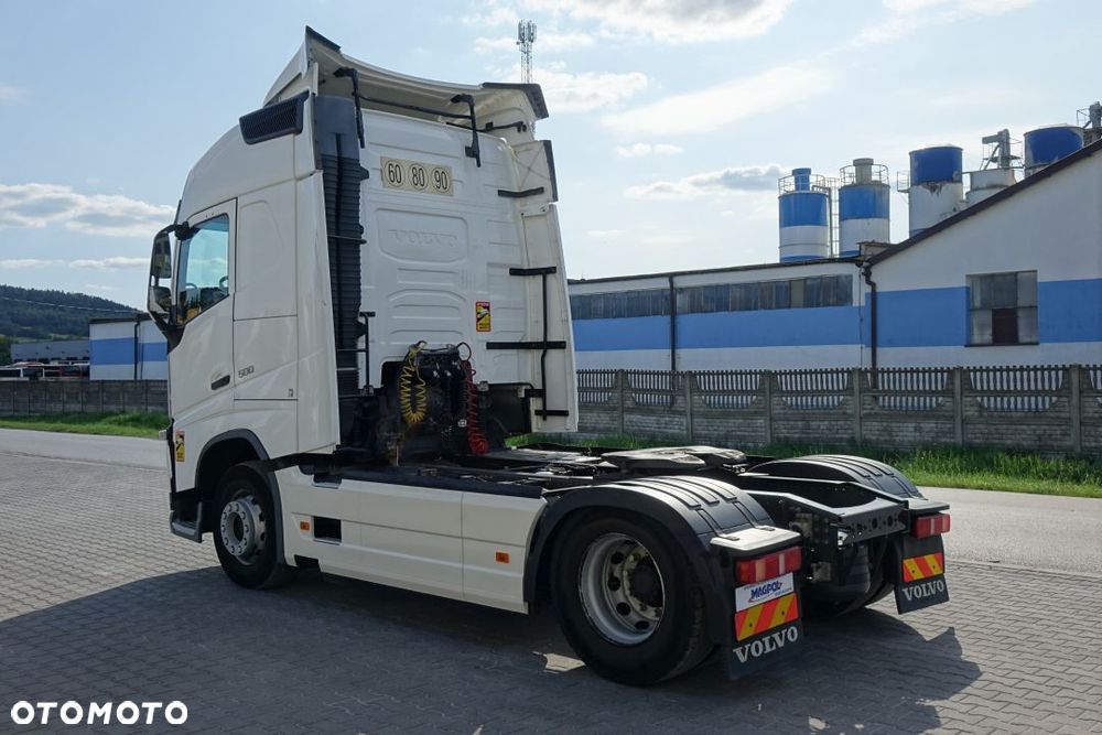 Volvo FH 500 GLOBETROTTER / EURO 6 / STANDARD / AUTOMAT / KLIMATYZACJA POSTOJOWA / LODÓWKA / 2 ZBIORNIKI - 7