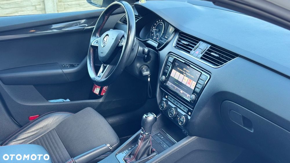 Skoda Octavia 2.0 TDI (Green tec) DSG RS - 31