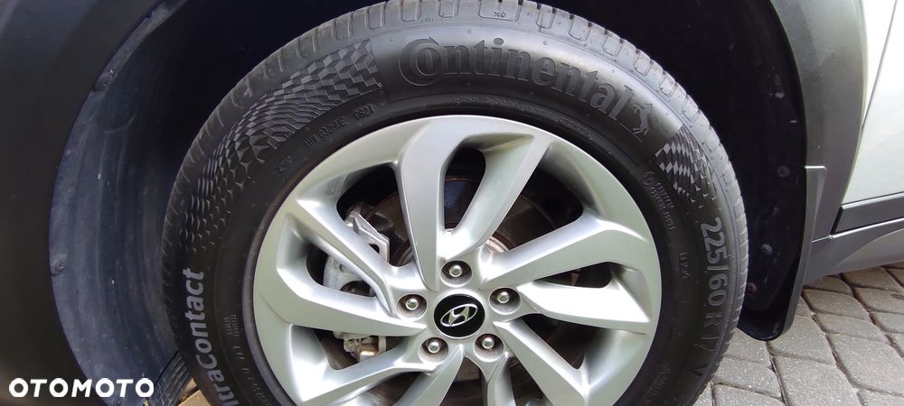 Hyundai Tucson 1.7 CRDI BlueDrive Style 2WD - 14