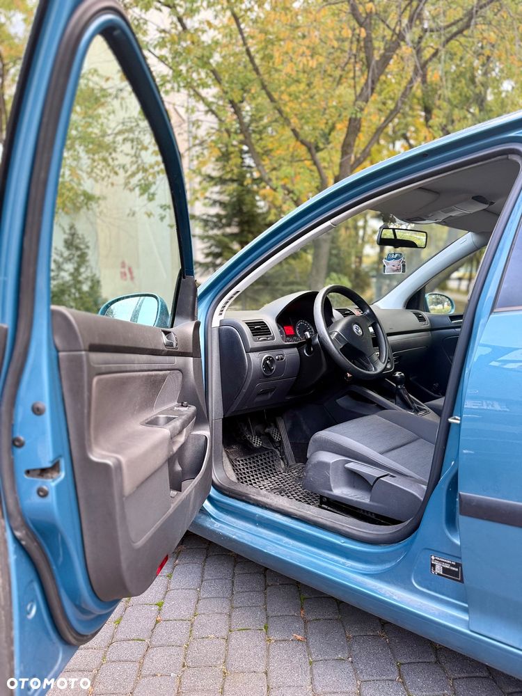 Volkswagen Golf 1.6 Comfortline - 18