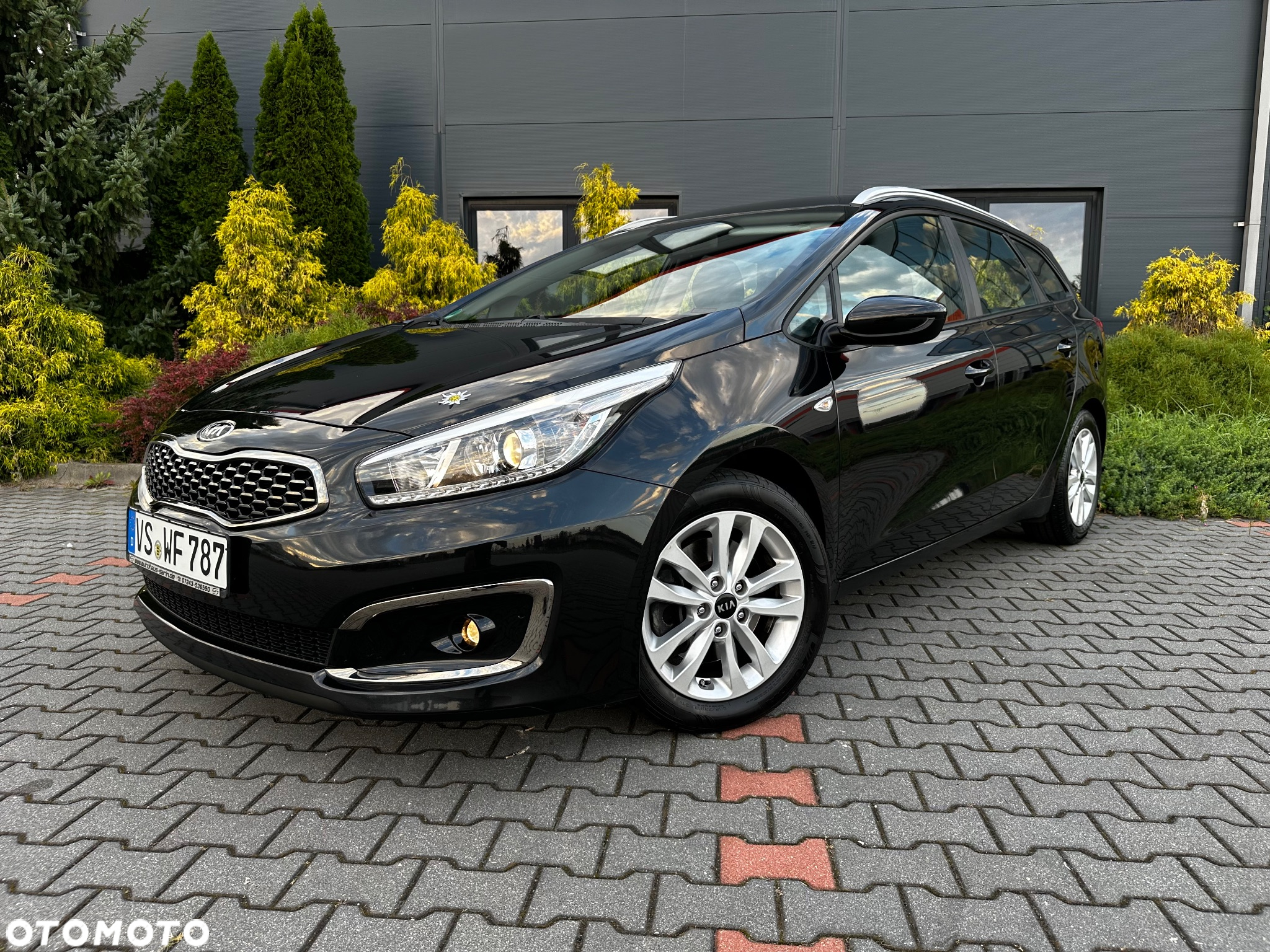 Kia Ceed 1.6 GDI Platinum Edition - 3