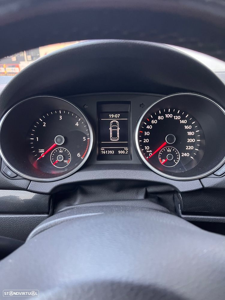 VW Golf 1.6 TDi Confortline - 7