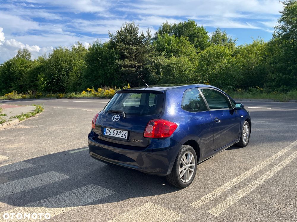 Toyota Auris 1.6 VVT-i Team - 7
