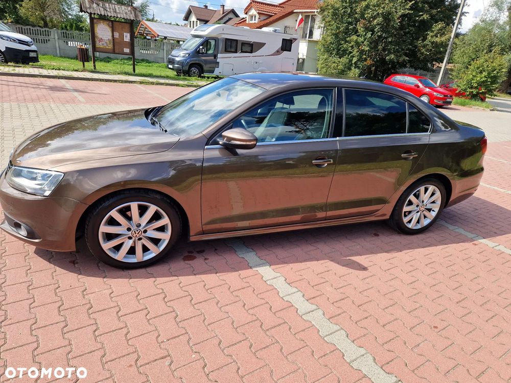 Volkswagen Jetta 1.4 TSI Highline DSG - 8