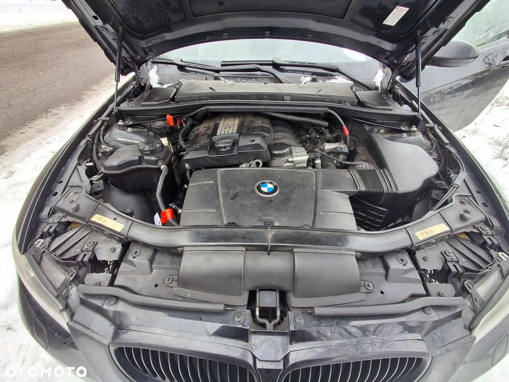 BMW Seria 3 320i - 13