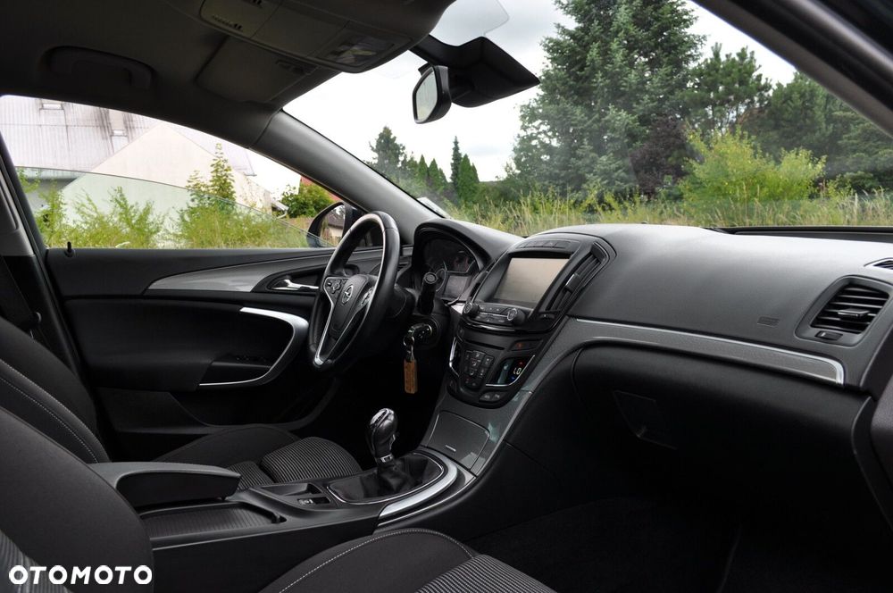 Opel Insignia - 12