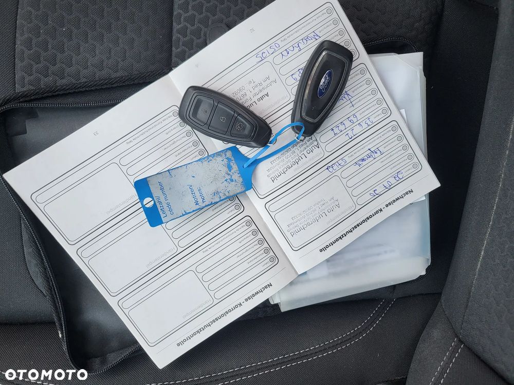 Ford Kuga 2.0 TDCi 4x4 Titanium - 14