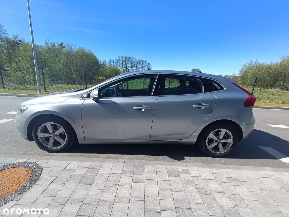 Volvo V40 D2 Momentum - 6