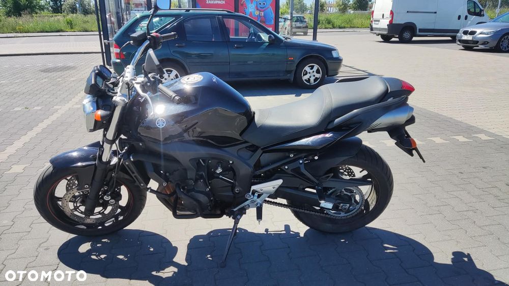 Yamaha FZ6 - 3