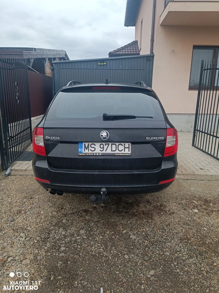 Skoda Superb Combi 2.0 TDI Ambition - 9