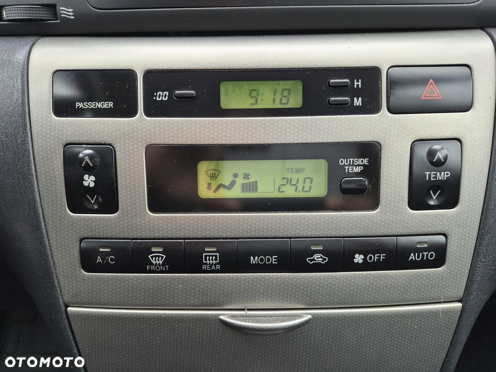 Toyota Corolla - 14