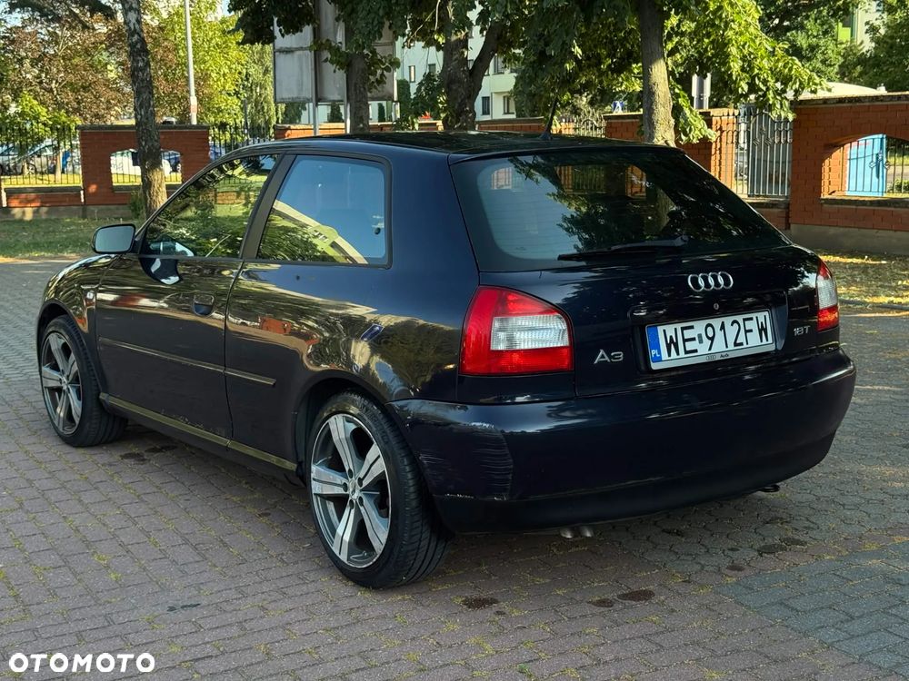 Audi A3 3-drzwiowe 1.8T Attraction - 4