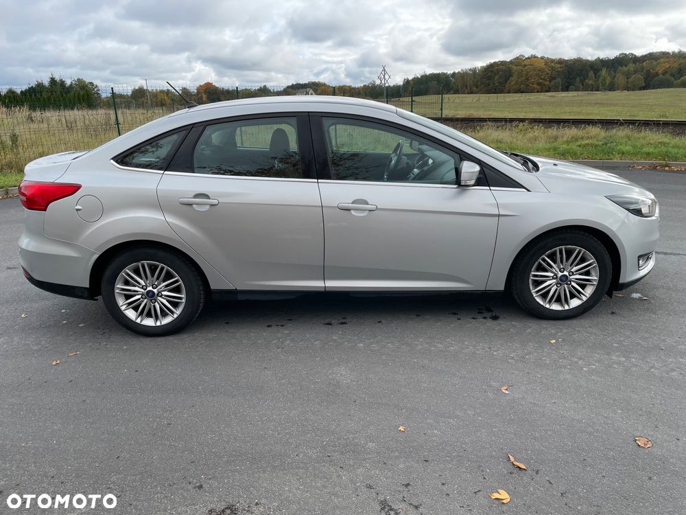 Ford Focus 1.6 Trend - 6