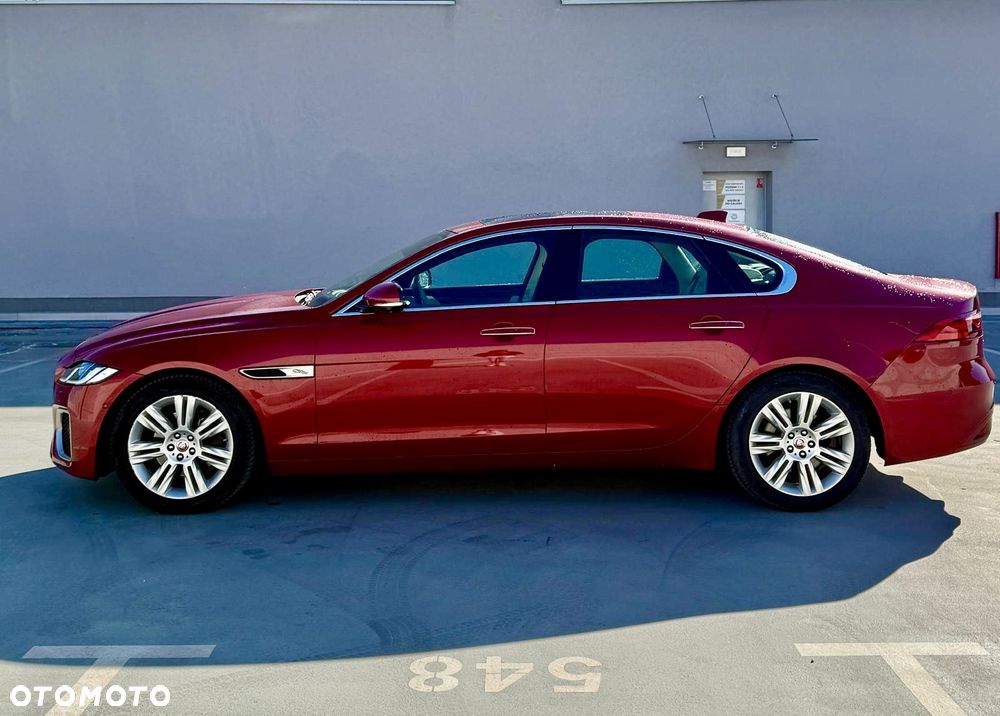 Jaguar XF - 3