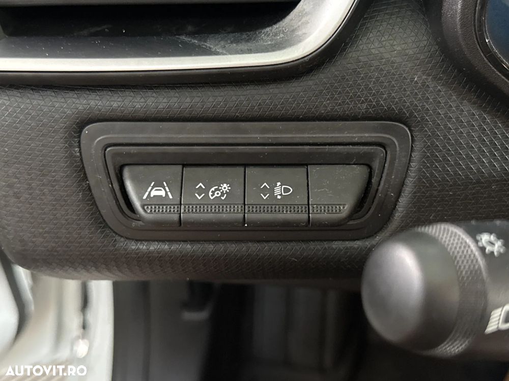 Renault Clio - 16