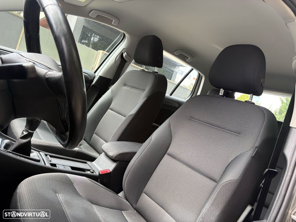 VW Golf 1.6 TDI Stream - 6