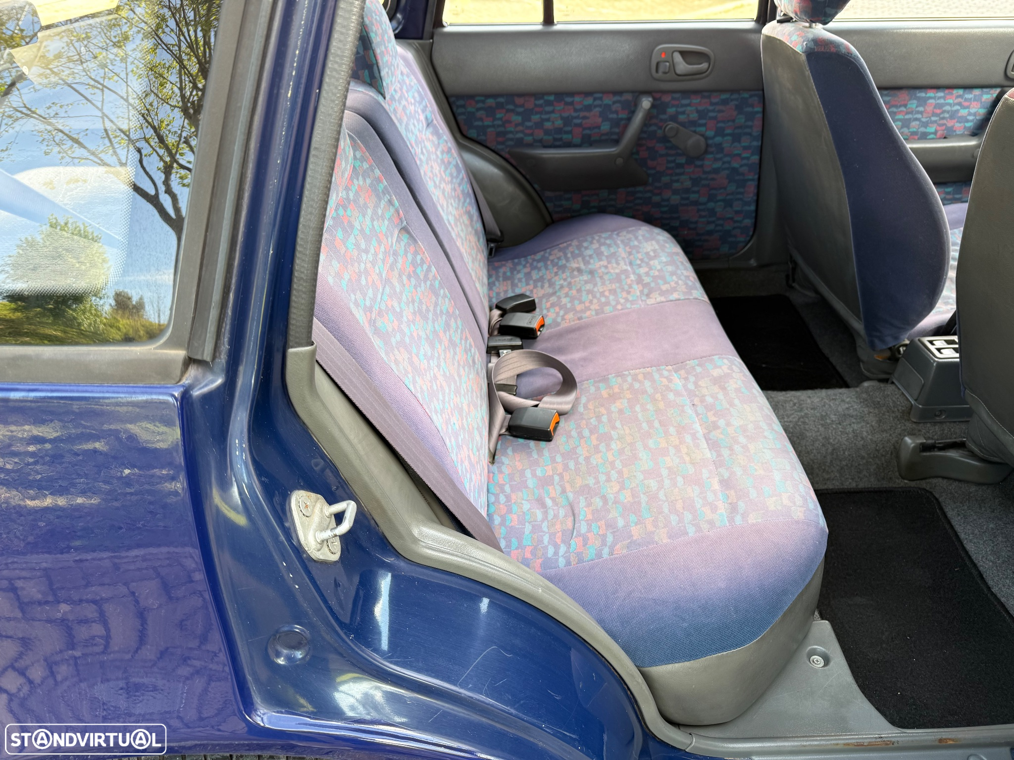 Suzuki Swift 1.0 GLX DA - 13