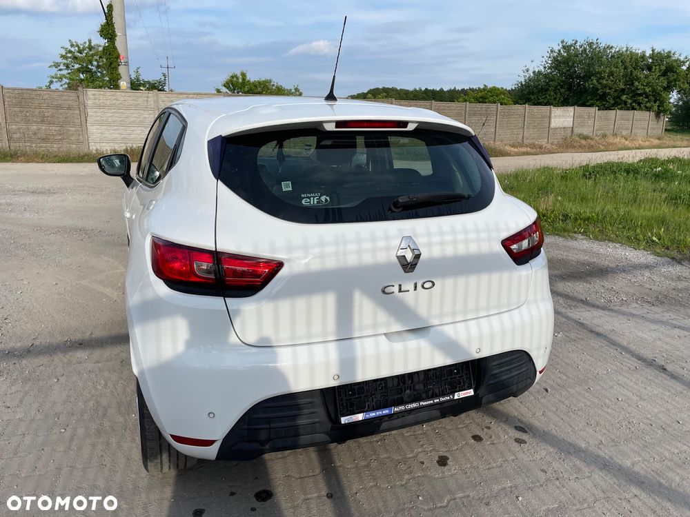 Renault Clio - 8