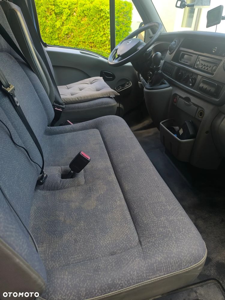 Nissan Interstar - 13