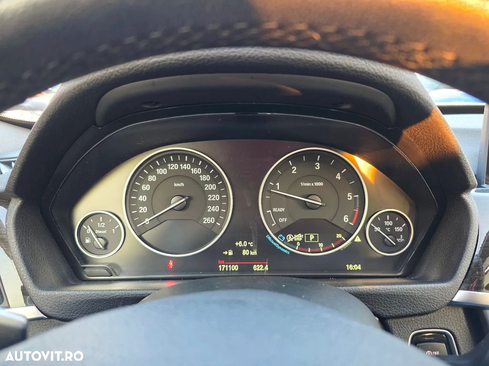 BMW Seria 3 320d Sport-Aut. Luxury Line - 26