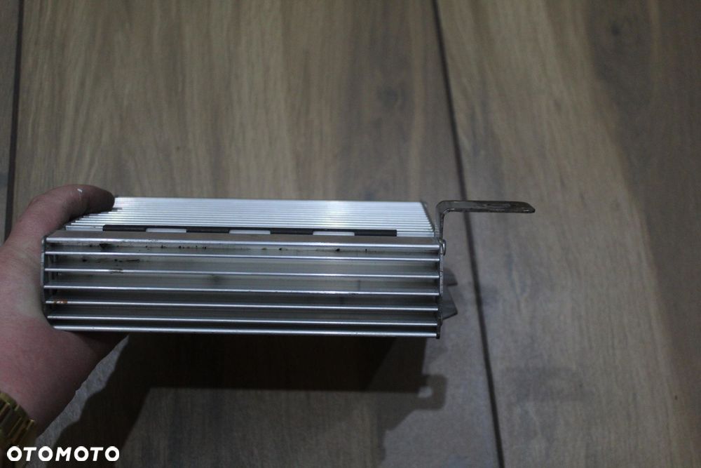 WZMACNIACZ RADIA CHRYSLER SEBRING II P05059182AA - 3