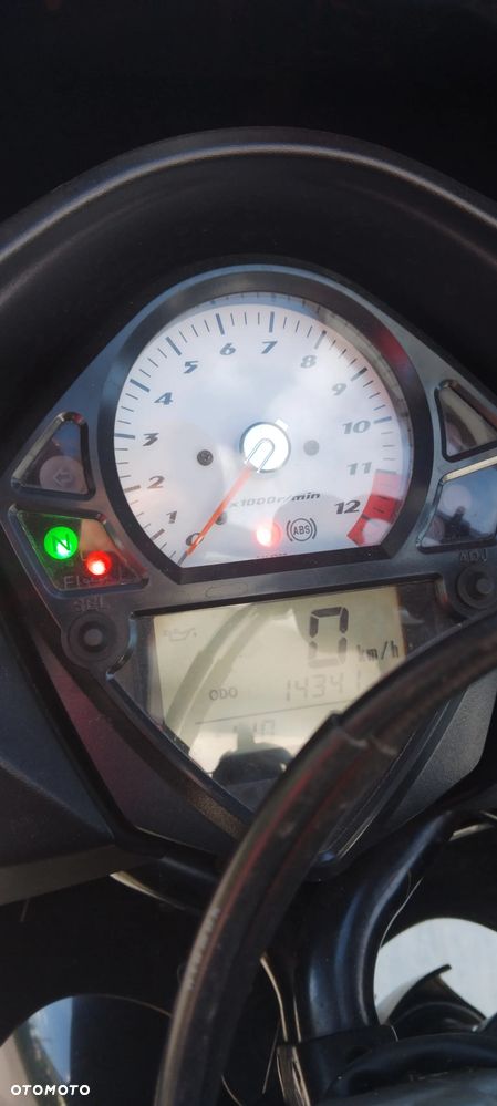 Suzuki Inny - 8
