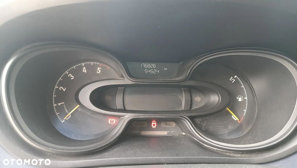 Opel Vivaro - 10