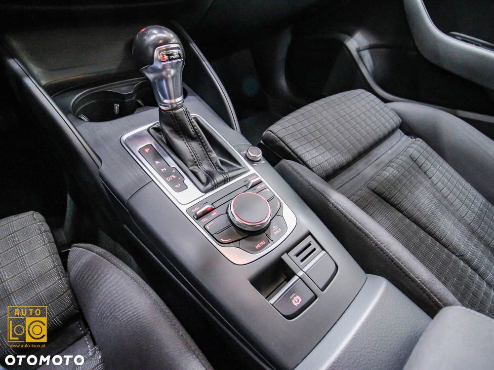 Audi A3 Sportback 1.8 TFSI S tronic S line Sportpaket - 28