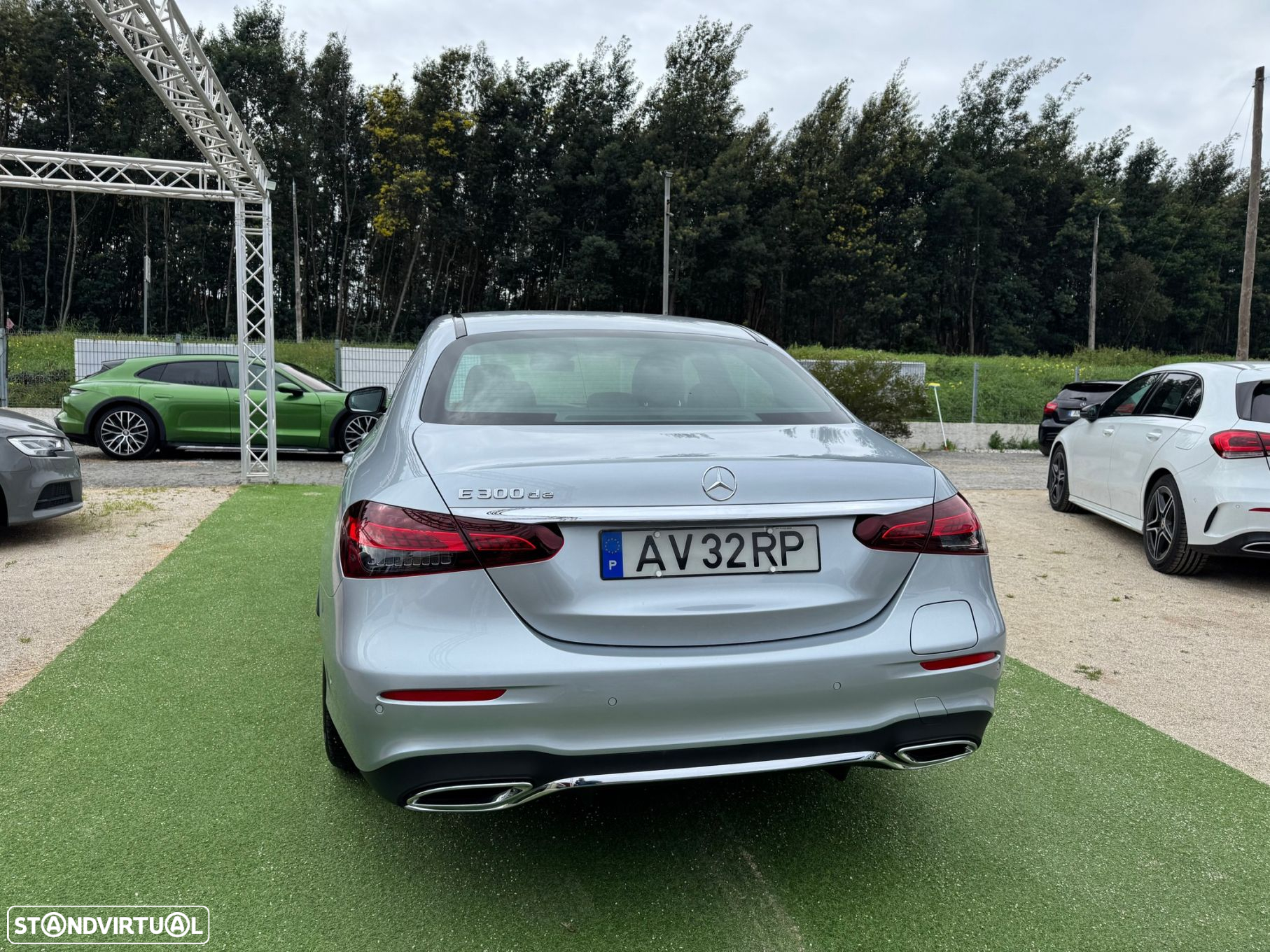 Mercedes-Benz E 300 - 23