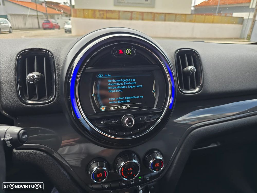 MINI Countryman Cooper D - 18