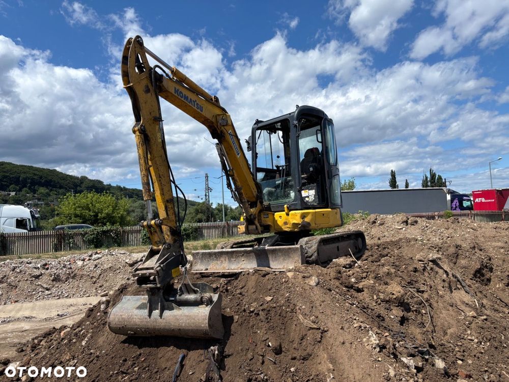 Komatsu Pc 35 Mr - 1