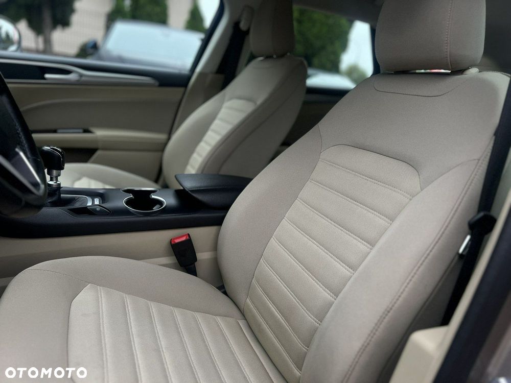 Ford Mondeo 2.0 EcoBlue Trend - 32