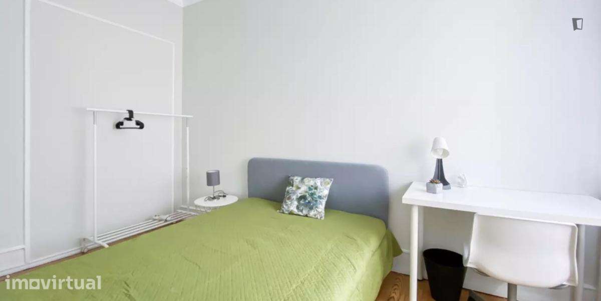 Quarto - localizado em Marquês de Pombal Lisbon - Grande imagem: 3/9