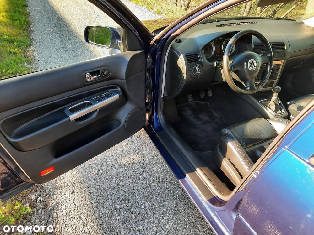 Volkswagen Golf 1.9 TDI Highline - 20