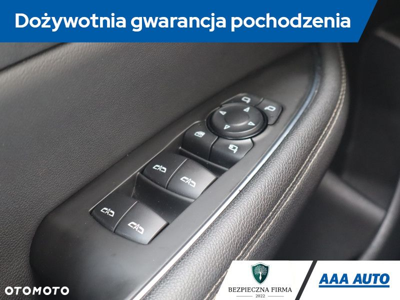 Opel Insignia - 22