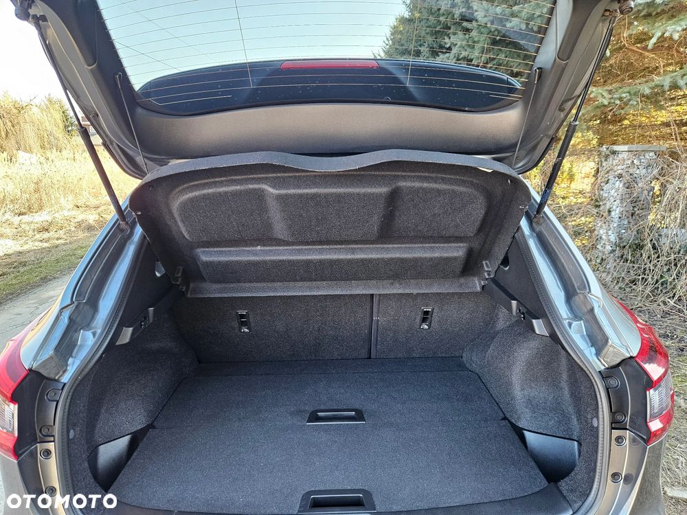 Nissan Qashqai 1.2 DIG-T N-Vision - 35