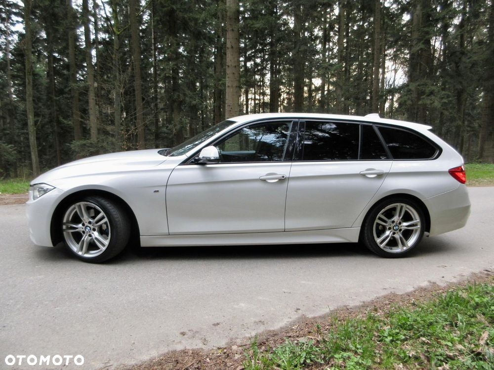 BMW Seria 3 325d M Sport - 32