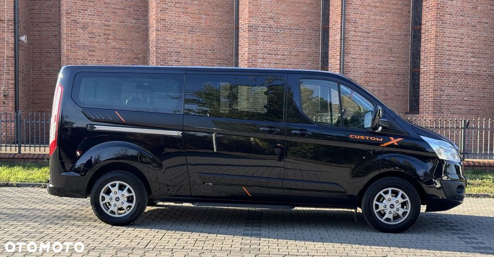 Ford Tourneo Custom 300 L2H1 VA Titanium - 7