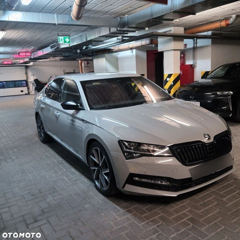 Skoda Superb 2.0 TDI SCR 4x4 Sportline DSG - 2