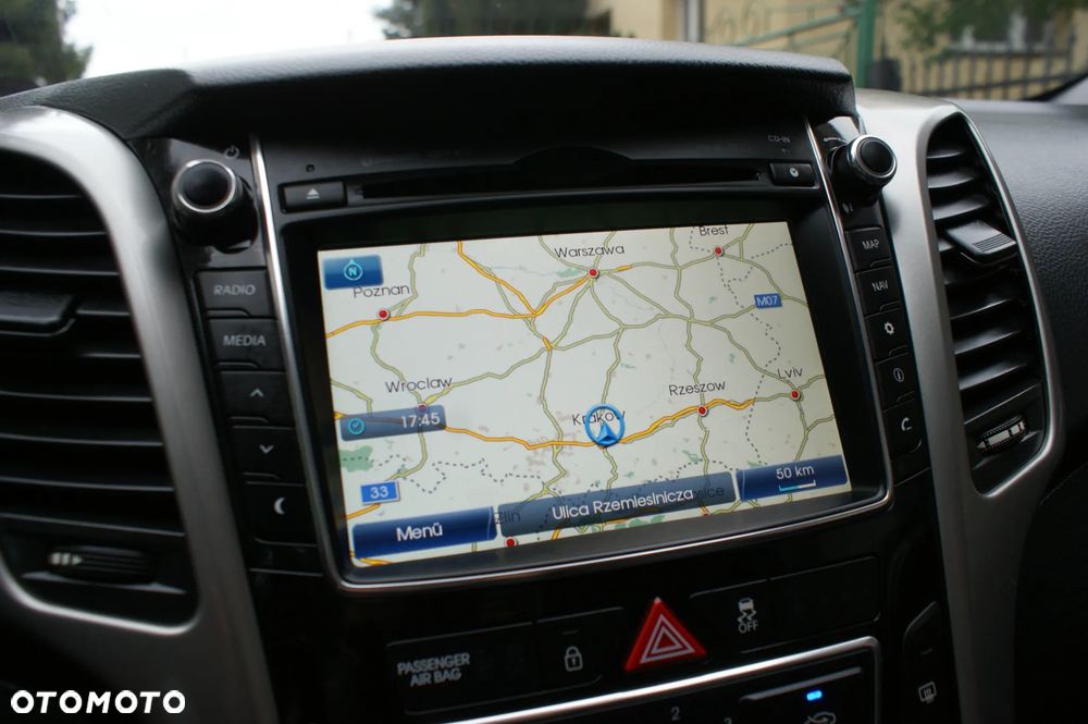 Hyundai i30 1.4 Intro Edition - 12