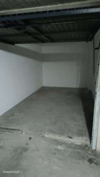 Garagem para arrendar - Grande imagem: 2/4